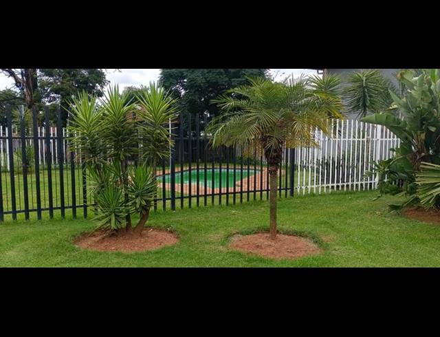 2 BEDROOM TOWNHOUSE FOR SALE IN GLEN MARAIS